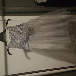 Girls Silver Flower Girl Dress sz 9/10